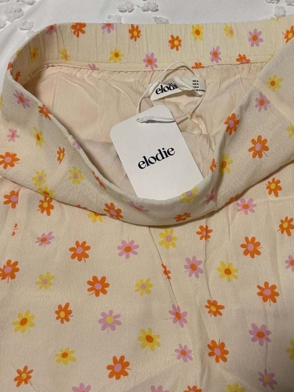 Elodie Floral Print Mini Skirt Size M - Picture 2 of 3